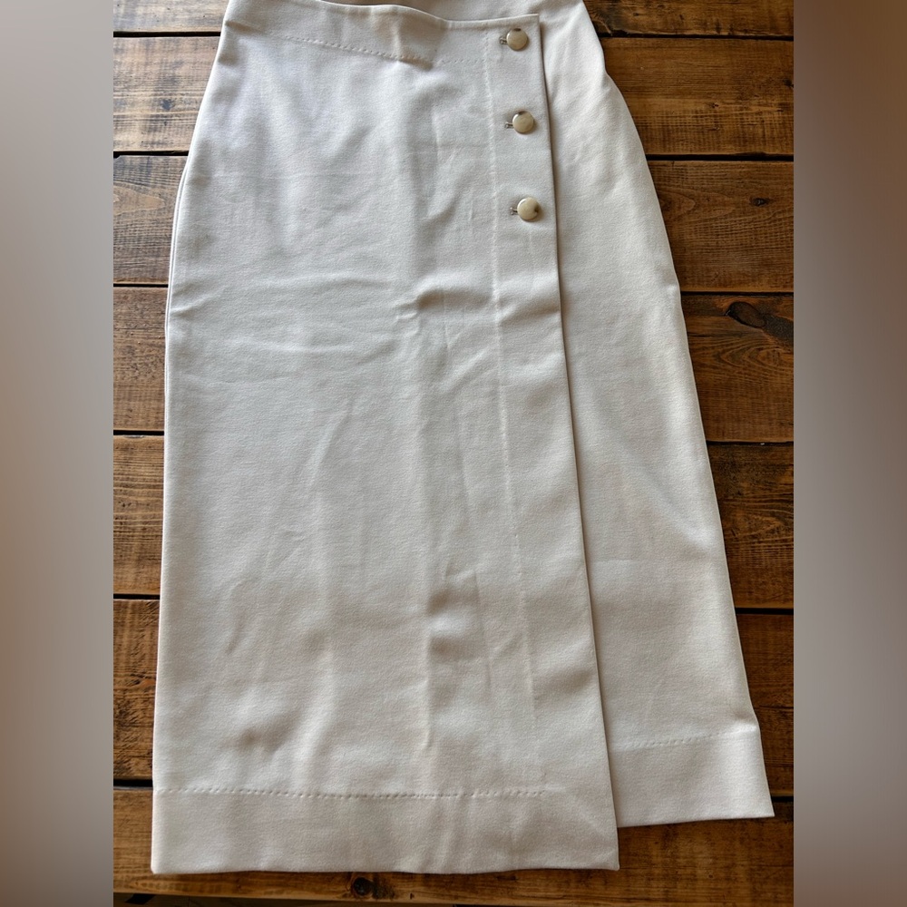 Babaton skirt